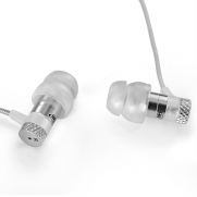 MEElectronics M16-CR In-Ear Headphones for iPod, iPhone, MP3/CD/DVD Players (Chrome)